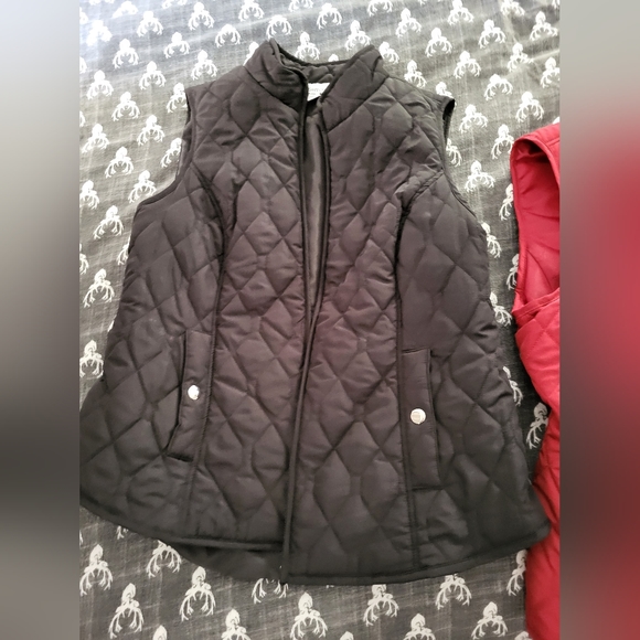 Sleeveless coat / jacket (both for 40$, 25$ each) - Picture 2 of 5